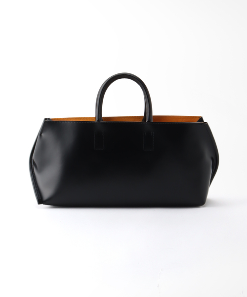 Courtney Orla（コートニーオーラ）の「【Courtney Orla/コートニーオーラ】SLOPE WIDE TOTEs（ショルダーバッグ・レディース・ブラック・FREE）」の2枚目の写真