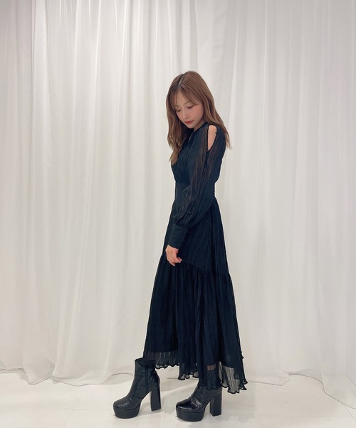 ANDGEEBEE（アンジービー）の「スリットスリーブワンピ（ワンピース・レディース・ベージュ/ブラック・MEDIUM）」の14枚目の写真