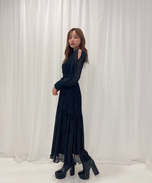 ANDGEEBEE（アンジービー）の「スリットスリーブワンピ（ワンピース・レディース・ベージュ/ブラック・MEDIUM）」の21枚目の写真