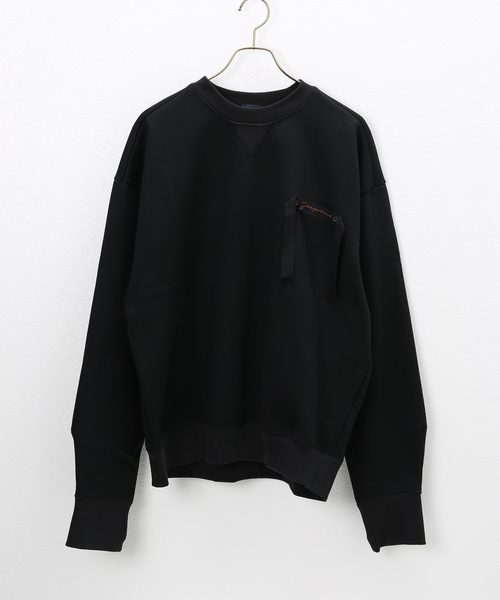 JACQUEMUS(ジャックムス)の「【JACQUEMUS / ジャックムス】 LE SWEATSHIRT COL ROND(Tシャツ/カットソー・メンズ・ブラック/ベージュ・SMALL/LARGE/MEDIUM)」の2枚目の写真
