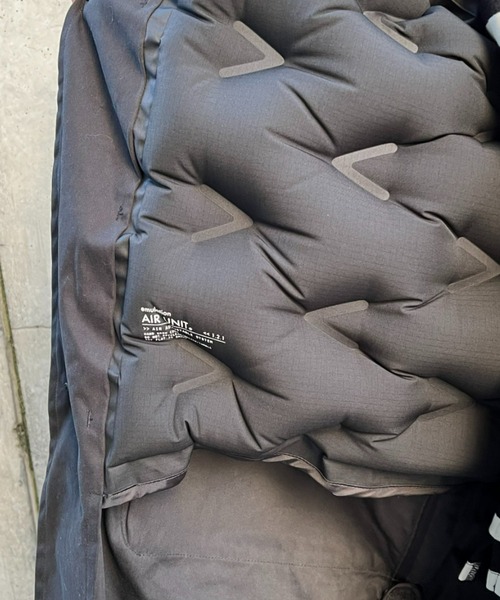 emulation(エミュレーション)の「【emulation/エミュレーション】Expansion Coat(ダウンジャケット/コート・メンズ・ブラック・SMALL/MEDIUM)」の14枚目の写真
