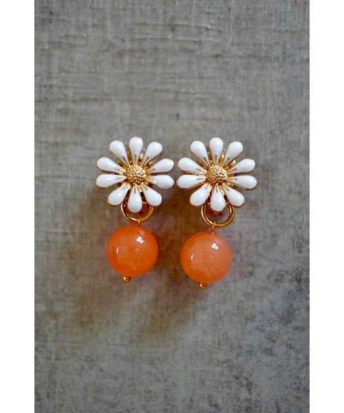 tone（トーン）の「【Agaro】No.263　 天然石とお花の痛くなりにくいイヤリング(MA)（イヤリング・レディース・ブルー/イエロー/ブラウン/ピンク/その他1/ブラック/ホワイト/パープル/レッド/その他3/その他2/その他4/その他5/その他6/グリーン/その他8/その他7/その他9/その他10/その他11・FREE）」の13枚目の写真