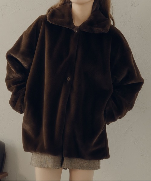 fupel（フぺル）の「2WAYスタンドカラーファーコート（ブルゾン・レディース・ブラウン/ベージュ・FREE）」の2枚目の写真