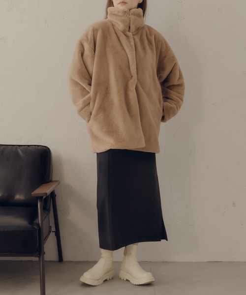 fupel（フぺル）の「2WAYスタンドカラーファーコート（ブルゾン・レディース・ブラウン/ベージュ・FREE）」の20枚目の写真