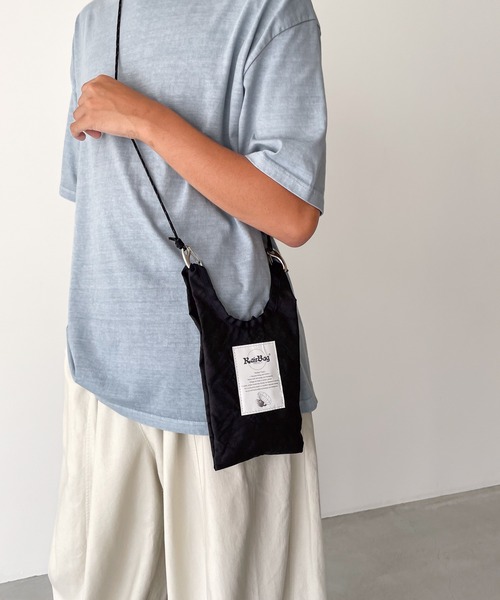 CANAL JEAN（キャナルジーン）の「RairBag PROJECT　ナイロンショルダーバッグ（ショルダーバッグ・レディース・ブラック/ブルー/ベージュ/ホワイト・ONE SIZE）」の7枚目の写真