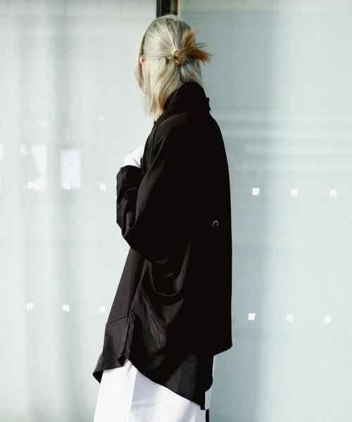 rovtski(ロフトスキー)の「ボリュームネックアシメカットソー(Tシャツ/カットソー・レディース・ブラック・FREE)」の2枚目の写真