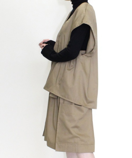 STYLEBLOCK（スタイルブロック）の「ツイル深Vノースリーブトップス（ベスト・レディース・ホワイト系その他/ブラック/オリーブ/ベージュ・M）」の8枚目の写真