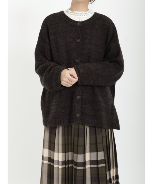 Samansa Mos2（サマンサ モスモス）の「引き揃え前後2WAYニットカーディガン（カーディガン/ボレロ・レディース・グリーン/パープル/ブルー/モカ/チャコール/ベージュ・ﾌﾘ-）」の2枚目の写真