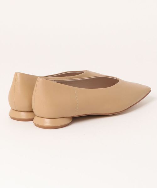 Gready Brilliant（グレディブリリアン）の「レザースクエアトゥフラットシューズ（バレエシューズ・レディース・キャメル/アイボリー・38/37/36）」の4枚目の写真
