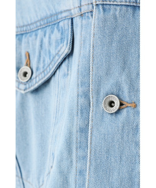 RODEO CROWNS WIDE BOWL(ロデオクラウンズワイドボウル)の「LOSE COLOR DENIM JACKET(デニムジャケット・レディース・ホワイト/ライトブルー・FREE)」の4枚目の写真