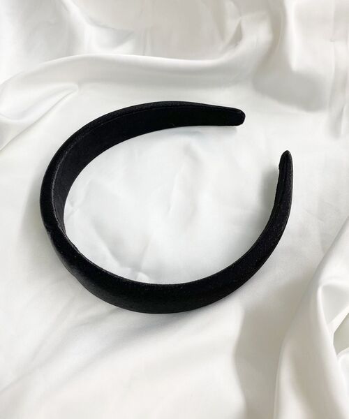 casita(RETRO GIRL)(カシータ)の「シンプルカチューシャ(カチューシャ・レディース・ブラック/オフホワイト/グリーン・ONE SIZE)」の2枚目の写真