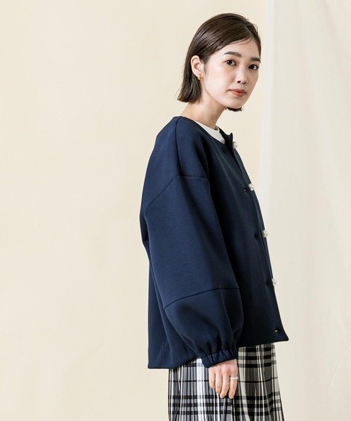 グレディブリリアン パール ダンボール クルーネック ジャケット 春物 Gready Brilliant（グレディブリリアン）の「パール釦ダンボール