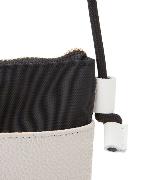 Breath TOPKAPI（ブレストプカピ）の「【WEB限定】【Breath TOPKAPI/ブレス トプカピ】SCOTCH GRAIN スコッチグレイン マザーズバッグ バイカラー スマホショルダー バッグ【VERY 掲載】（ショルダーバッグ・レディース・ライトグレー/ブラック・FREE）」の7枚目の写真