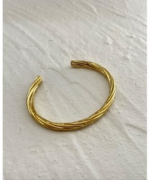 mou（モウ）の「ツイストラインシンプルバングル（バングル/リストバンド）」