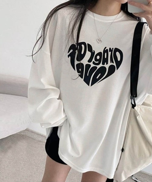 Dalfwin（ダールフィン）の「韓国ファッションLOVEロゴオーバーサイズ Tシャツ（Tシャツ/カットソー・レディース・ホワイト/ブラック/チャコールグレー/ブルー系その他3/ブラック系その他3/ホワイト系その他3・FREE/フリー）」の10枚目の写真