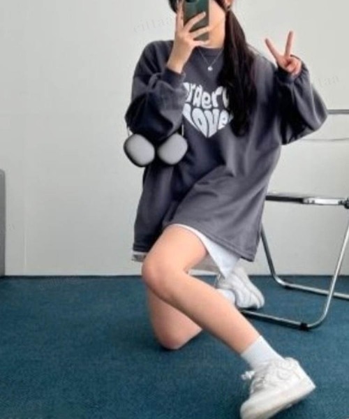 Dalfwin（ダールフィン）の「韓国ファッションLOVEロゴオーバーサイズ Tシャツ（Tシャツ/カットソー・レディース・ホワイト/ブラック/チャコールグレー/ブルー系その他3/ブラック系その他3/ホワイト系その他3・FREE/フリー）」の17枚目の写真