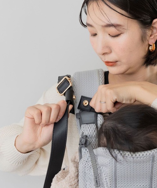 フェリシモMama（フェリシモママ）の「ｎｉｎａｒｕ×フェリシモＭａｍａ　抱っこひもと一緒に持てる　マザーズショルダーバッグ〈ブラック〉（マザーズバッグ・レディース・ブラック・ONE SIZE）」の17枚目の写真