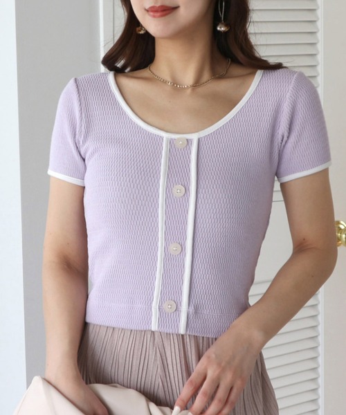 ROYAL PARTY(ロイヤルパーティー)の「配色ボタンパイピングカットトップス(Tシャツ/カットソー・レディース・ブラック/オフホワイト/パープル・FREE)」の3枚目の写真
