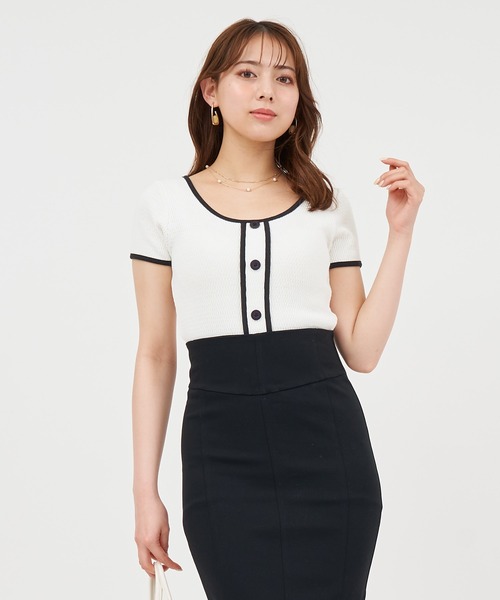 ROYAL PARTY(ロイヤルパーティー)の「配色ボタンパイピングカットトップス(Tシャツ/カットソー・レディース・ブラック/オフホワイト/パープル・FREE)」の14枚目の写真
