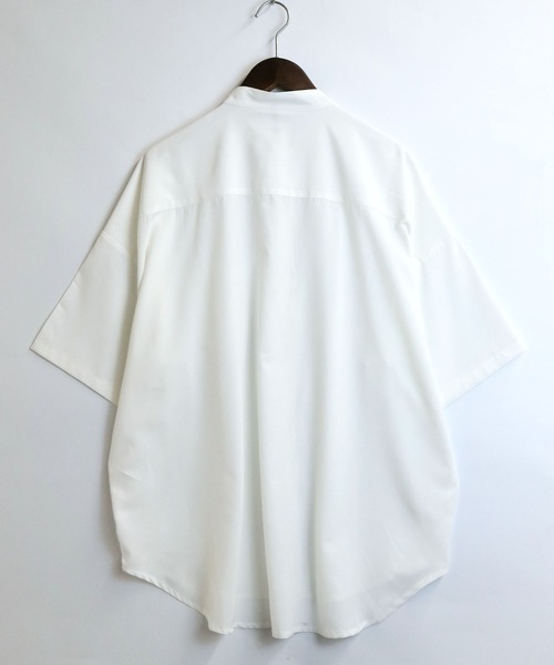 おしゃれスタ(オシャレスタ)の「ポリストレッチルーズフィットバンドカラー半袖シャツ【IR】(シャツ/ブラウス・メンズ・ネイビー/ブラック/チャコールグレー/サックスブルー/ホワイト/パープル/グリーン/グレイッシュベージュ・M/L/XL)」の9枚目の写真