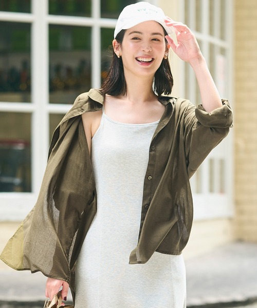 coca（coca）（コカ）の「ガーゼシャツ（シャツ/ブラウス・レディース・ブラック/ライトブルー/ホワイト/ブラウン/ピンク/ライトグリーン/グレイッシュベージュ/マスタード/パープル/ネイビー/イエロー/ライトピンク/ライトベージュ/ダークベージュ/グリーン/ラベンダー/レッド/ライトグレー/チャコール/ダークブルー/ピンク系その他/ダークブラウン/カーキ/ベージュ・M/L/S/XL）」の11枚目の写真