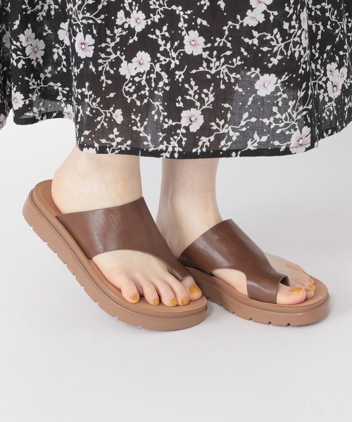 studio CLIP（スタディオクリップ）の「かる楽トングサンダル（サンダル・レディース・ブラック/ゴールド/その他3/ブラウン・SMALL/MEDIUM/LARGE）」の16枚目の写真