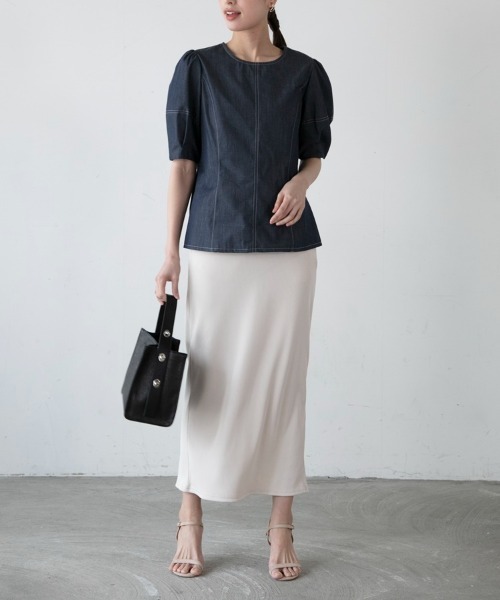 M.deux（エムドゥ）の「〈デニムブラウス〉（シャツ/ブラウス・レディース・ブルー/ネイビー・MEDIUM）」の6枚目の写真