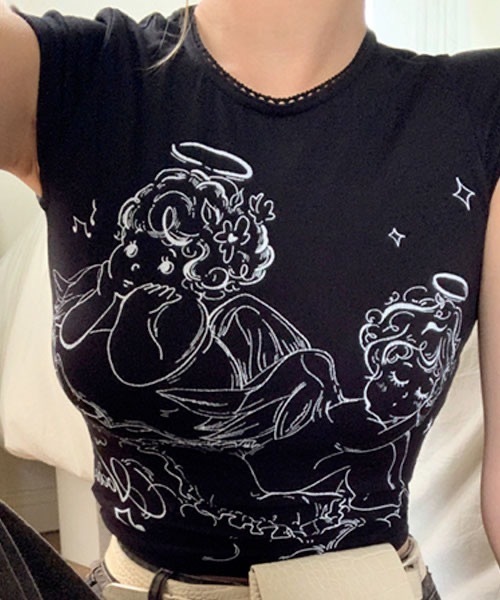 KICKSEWING(キックスウィング)の「KICKSEWING エンジェルデザインプリントクロップTシャツ(Tシャツ/カットソー・レディース・ブラック/ライトベージュ・FREE)」の9枚目の写真