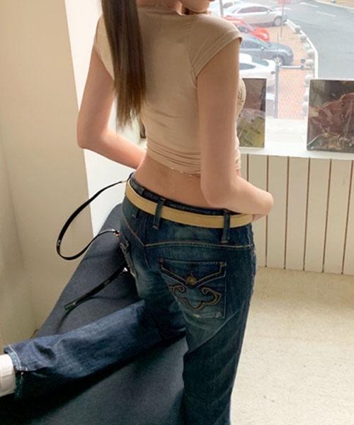 KICKSEWING(キックスウィング)の「KICKSEWING エンジェルデザインプリントクロップTシャツ(Tシャツ/カットソー・レディース・ブラック/ライトベージュ・FREE)」の13枚目の写真