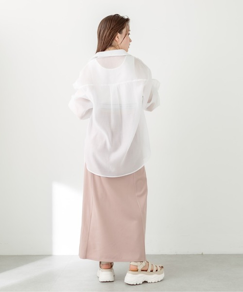 OLIVE des OLIVE（オリーブデオリーブ）の「ポケット刺繍キャンディ袖シャツ　1031040390（シャツ/ブラウス・レディース・ネイビー/ピンク/サックスブルー/オフホワイト・FREE）」の7枚目の写真