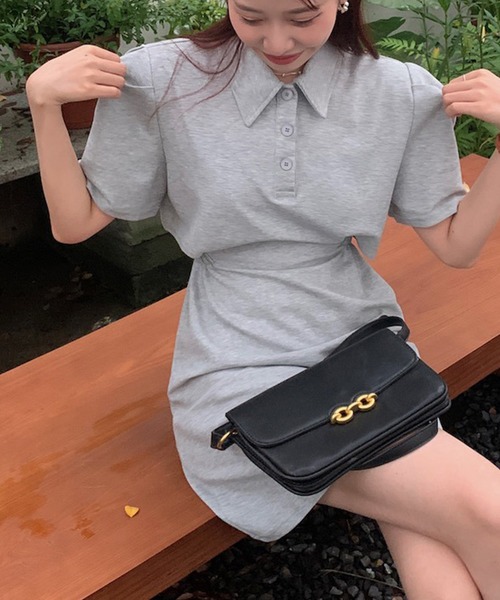 LYEON(リヨン)の「サイドカットアウトPOLOミニワンピース(ワンピース・レディース・ベージュ/グレー・FREE)」の2枚目の写真