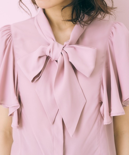 marun（マルン）の「＜大きいサイズ＞ フリルリボンタイブラウス marun（シャツ/ブラウス・レディース・ピンク/ネイビー・L/LL/3L/4L/5L）」の8枚目の写真