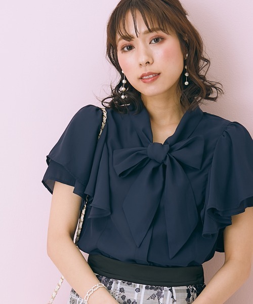 marun（マルン）の「＜大きいサイズ＞ フリルリボンタイブラウス marun（シャツ/ブラウス・レディース・ピンク/ネイビー・L/LL/3L/4L/5L）」の20枚目の写真