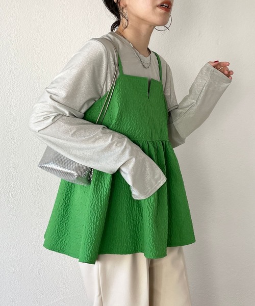 wee9s（ウィークス）の「non non iron emboss cami / アイロン不要なエンボスキャミ（ベスト・レディース・グリーン/ホワイト/ブラック・FREE）」の3枚目の写真