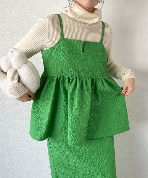wee9s（ウィークス）の「non non iron emboss cami / アイロン不要なエンボスキャミ（ベスト・レディース・グリーン/ホワイト/ブラック・FREE）」の6枚目の写真