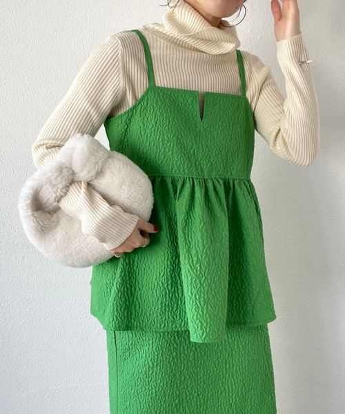 wee9s（ウィークス）の「non non iron emboss cami / アイロン不要なエンボスキャミ（ベスト・レディース・グリーン/ホワイト/ブラック・FREE）」の12枚目の写真