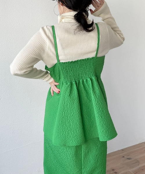wee9s（ウィークス）の「non non iron emboss cami / アイロン不要なエンボスキャミ（ベスト・レディース・グリーン/ホワイト/ブラック・FREE）」の5枚目の写真