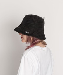 AMICAL Schlaf（アミカルシュラフ）の「ムラ染撥水 速乾 平天 ポケッタブル サウナハット（ハット）」