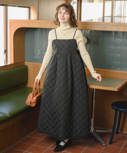 Birthday room（バースデイルーム）の「タフタキルティングキャミ