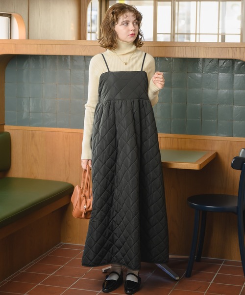 Birthday room（バースデイルーム）の「タフタキルティングキャミ