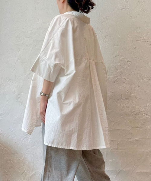 JOURNAL STANDARD LUXE（ジャーナルスタンダード　ラックス）の「タイプワッシャー ワイドシャツ（シャツ/ブラウス・レディース・ホワイト/ブラック・FREE）」の2枚目の写真