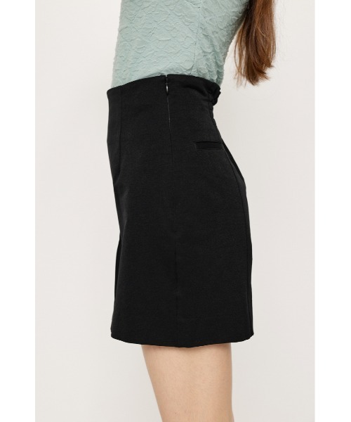 SLY(スライ)の「BOX PLEATS STRETCHY S/PT ボックスプリーツ ストレッチ ショートパンツ 無地 レオパード 柄(スラックス・レディース・ブラック/マルチ・0/1/2)」の6枚目の写真