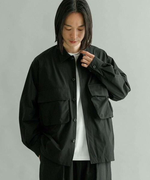 URBAN RESEARCH（アーバンリサーチ）の「『撥水/速乾』『UR TECH POLIsh POLI』マルチミリタリーシャツ（シャツ/ブラウス・メンズ・オリーブ/ブラック・MEDIUM/LARGE）」の16枚目の写真