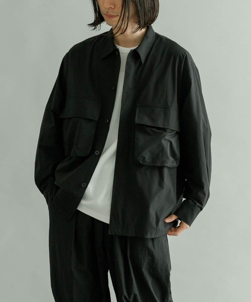 URBAN RESEARCH（アーバンリサーチ）の「『撥水/速乾』『UR TECH POLIsh POLI』マルチミリタリーシャツ（シャツ/ブラウス・メンズ・オリーブ/ブラック・MEDIUM/LARGE）」の18枚目の写真