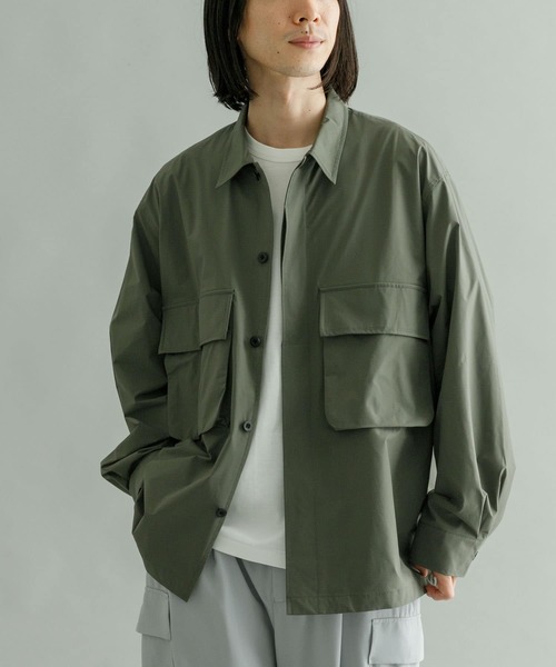 URBAN RESEARCH（アーバンリサーチ）の「『撥水/速乾』『UR TECH POLIsh POLI』マルチミリタリーシャツ（シャツ/ブラウス・メンズ・オリーブ/ブラック・MEDIUM/LARGE）」の22枚目の写真