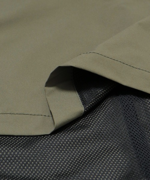URBAN RESEARCH（アーバンリサーチ）の「『撥水/速乾』『UR TECH POLIsh POLI』マルチミリタリーシャツ（シャツ/ブラウス・メンズ・オリーブ/ブラック・MEDIUM/LARGE）」の6枚目の写真
