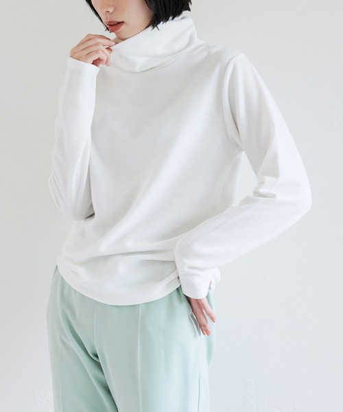 for/c(フォーシー)の「裏起毛ハイネックプルオーバー【サスティナブル】(Tシャツ/カットソー・レディース・アイボリー/ブラック・L/M/LL)」の6枚目の写真
