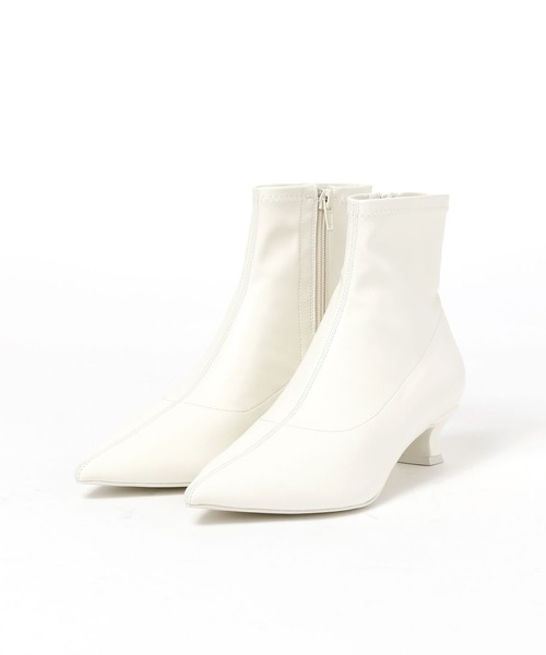 LOWRYS FARM（ローリーズファーム）の「ポインテッドヒールブーツ　969455（ブーツ・レディース・シルバー/ホワイト/ブラック・LARGE/MEDIUM）」の9枚目の写真