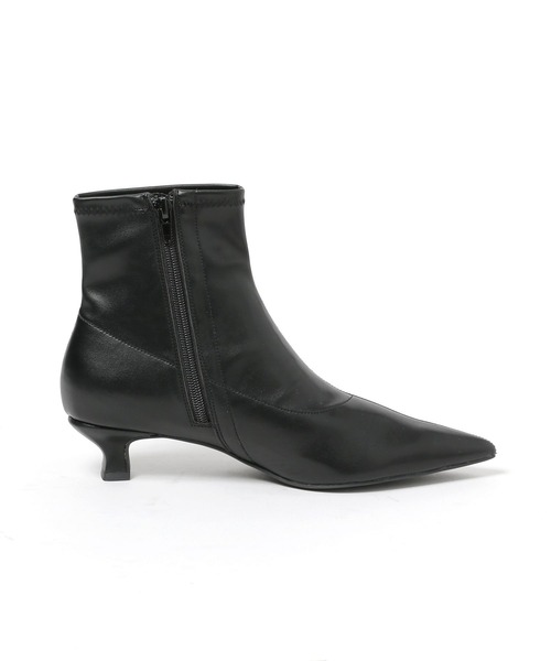 LOWRYS FARM（ローリーズファーム）の「ポインテッドヒールブーツ　969455（ブーツ・レディース・シルバー/ホワイト/ブラック・LARGE/MEDIUM）」の17枚目の写真