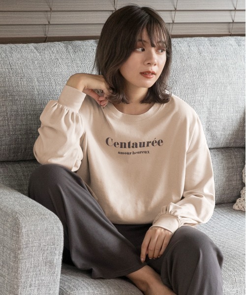 ad thie(アドティエ)の「ロゴ入り長袖ルームウェア セットアップ(ルームウェア/パジャマ・レディース・アイボリー/ベージュ/ピンク/チャコール/杢グレー/オフホワイト/ブラウン/ホワイト系/ライトグレー系/ピンク系/ブラウン系/ベージュ系/グレー系・SMALL/FREE/LL)」の20枚目の写真
